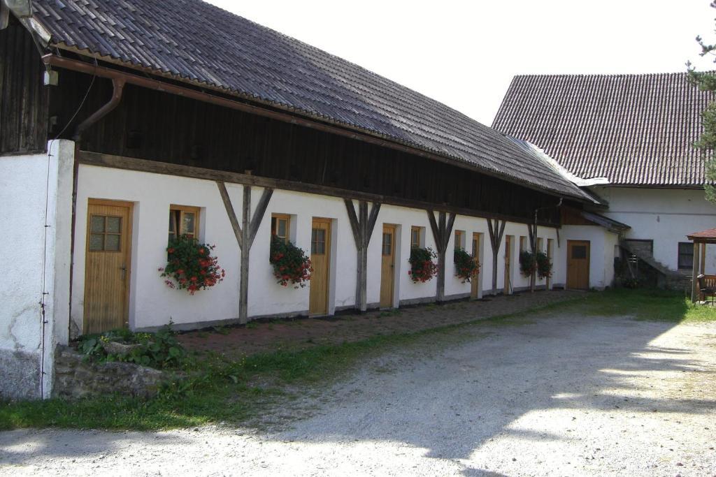 Landgasthof Duellhof Schaufling Eksteriør billede